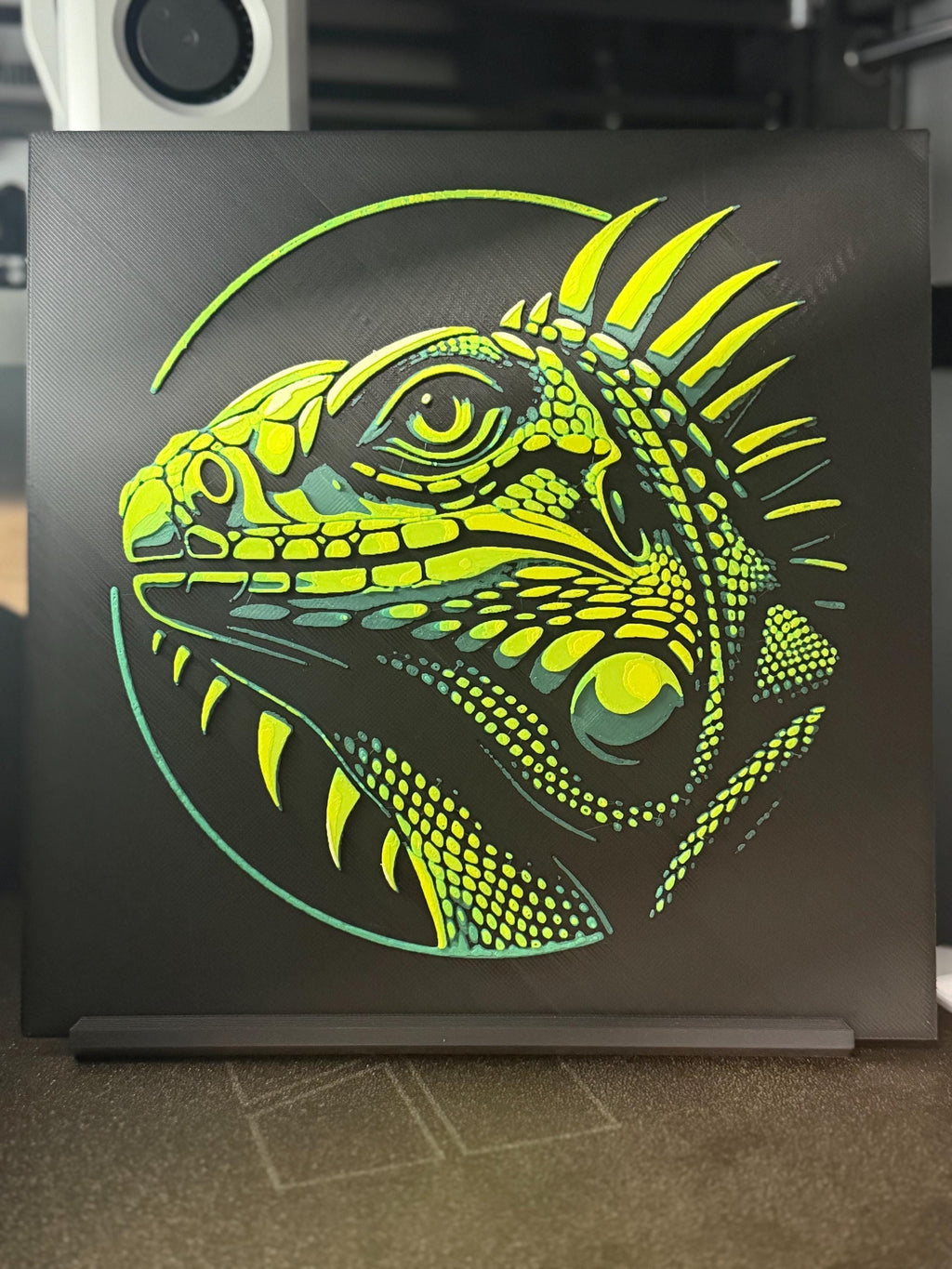 Green Iguana – Premium Layered 3D Printed Wall Artwork